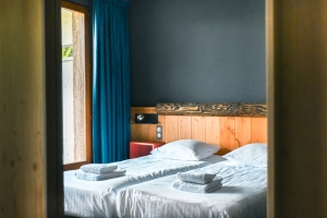 Lit double chambre familiale-ok.jpg